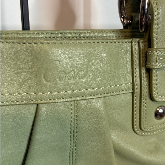 Vintage Coach Light Olive Avocado Green Soho Hamptons Shoulder Bag f13732 - Picture 2 of 7